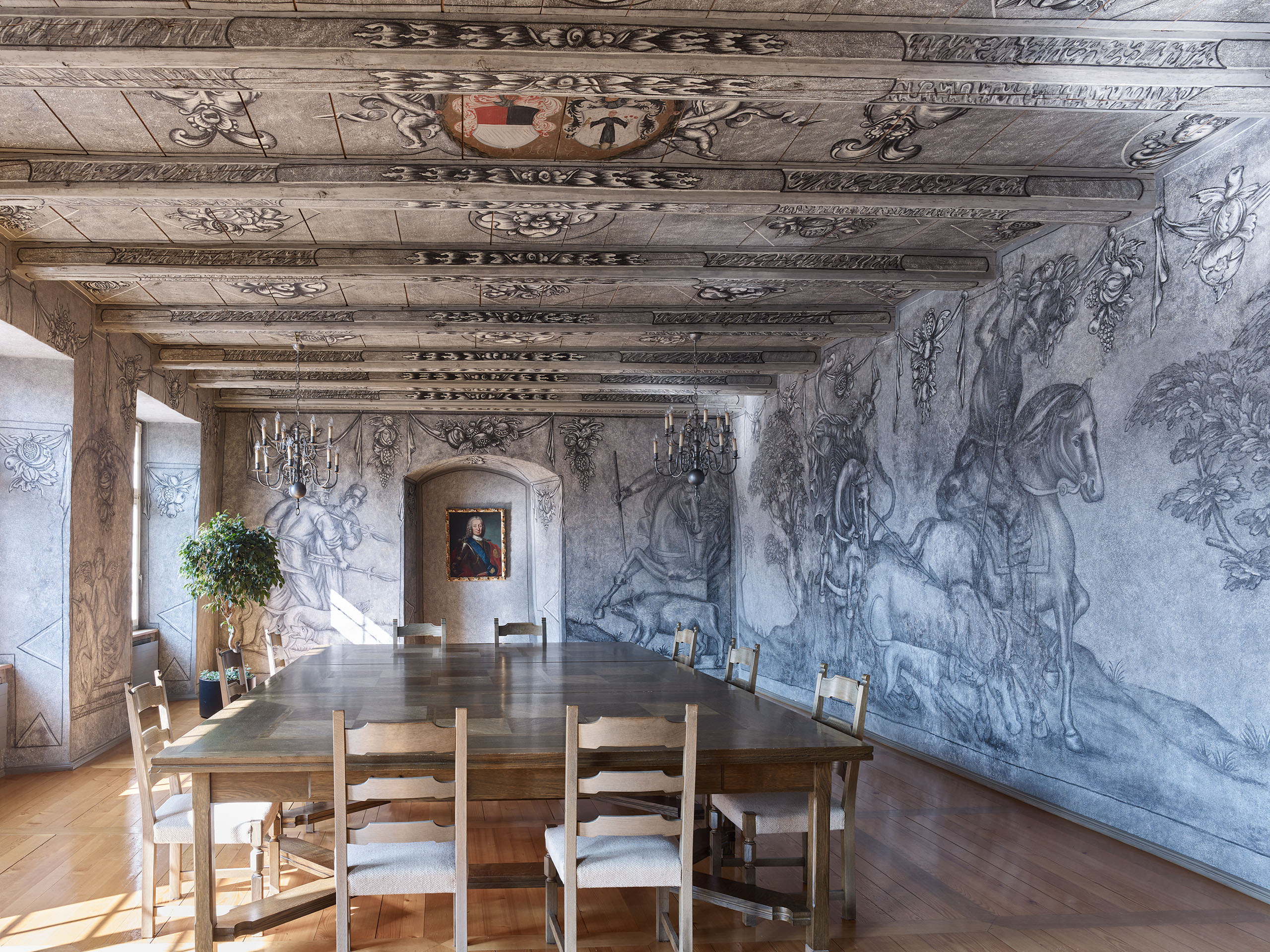 Roggenbach-Haus. Blick auf Nord- und Westwand